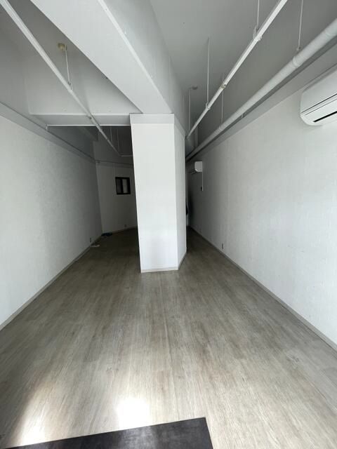 【神戸市東灘区・摂津本山駅徒歩10分】JR東海道本線　国道沿いの1階路面店　飲食店可　24時間利用可　土日・祝日利用可　8.79坪